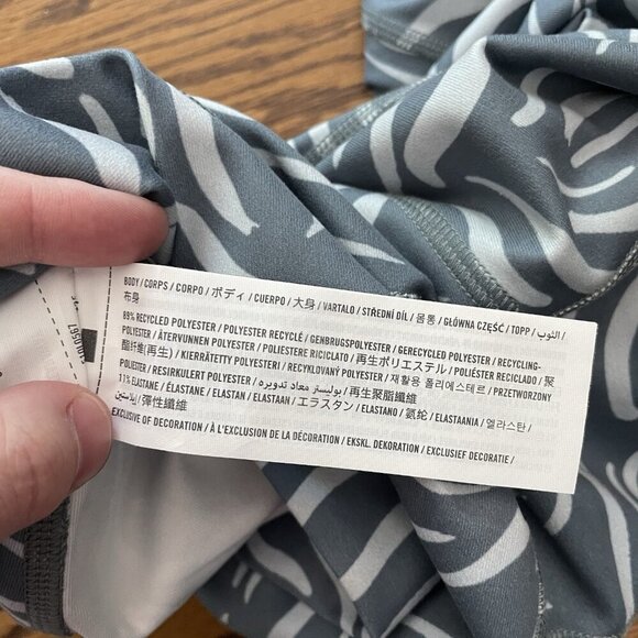 Gilly Hicks Women XS Blue/Gray Allover Design Pocketed Athletic Style Leggings - Picture 9 of 10